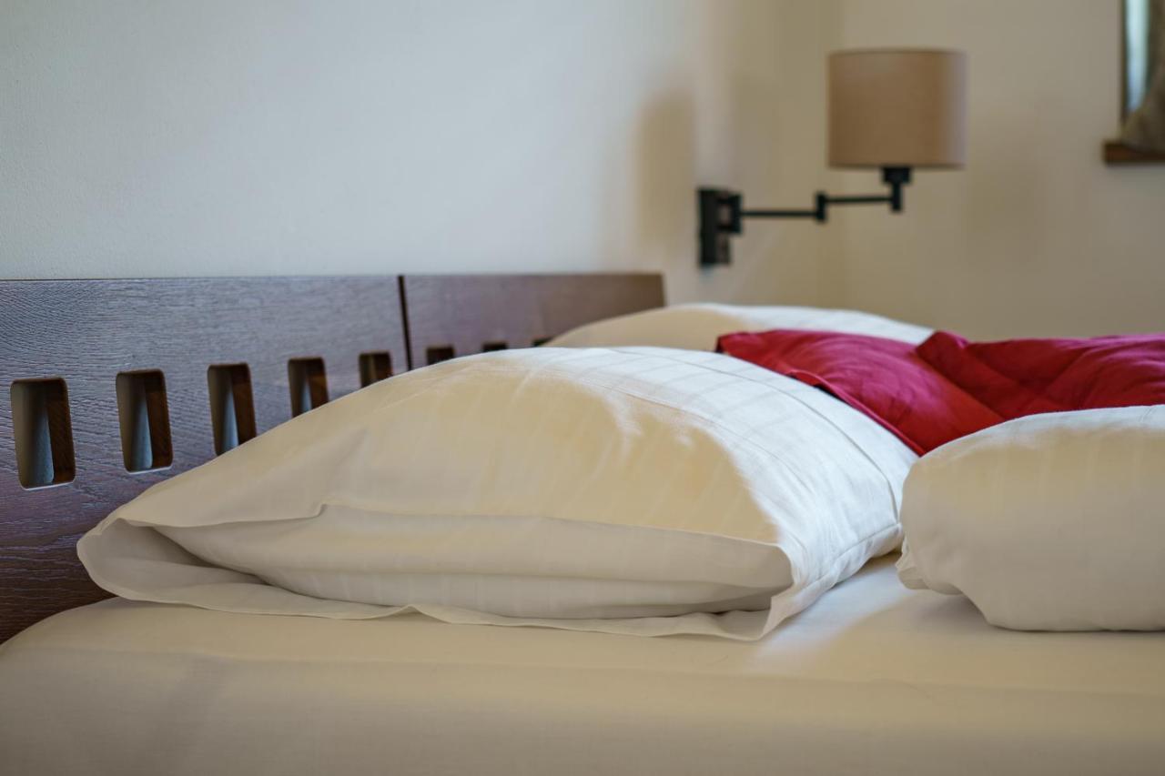 Weinhaus Nigl - Hotel, Restaurant Und Spa Зенфтенберг Экстерьер фото