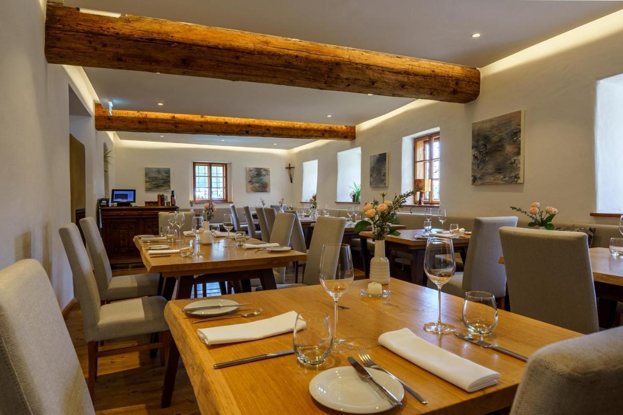 Weinhaus Nigl - Hotel, Restaurant Und Spa Зенфтенберг Экстерьер фото