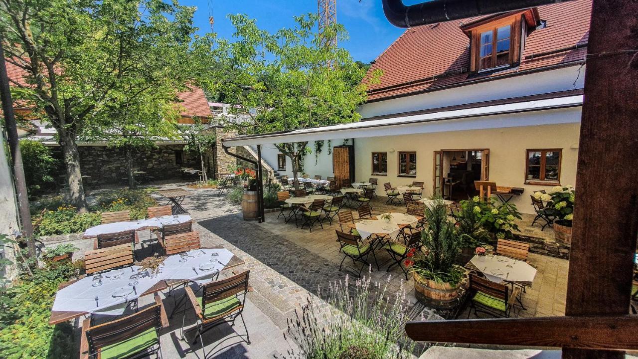 Weinhaus Nigl - Hotel, Restaurant Und Spa Зенфтенберг Экстерьер фото