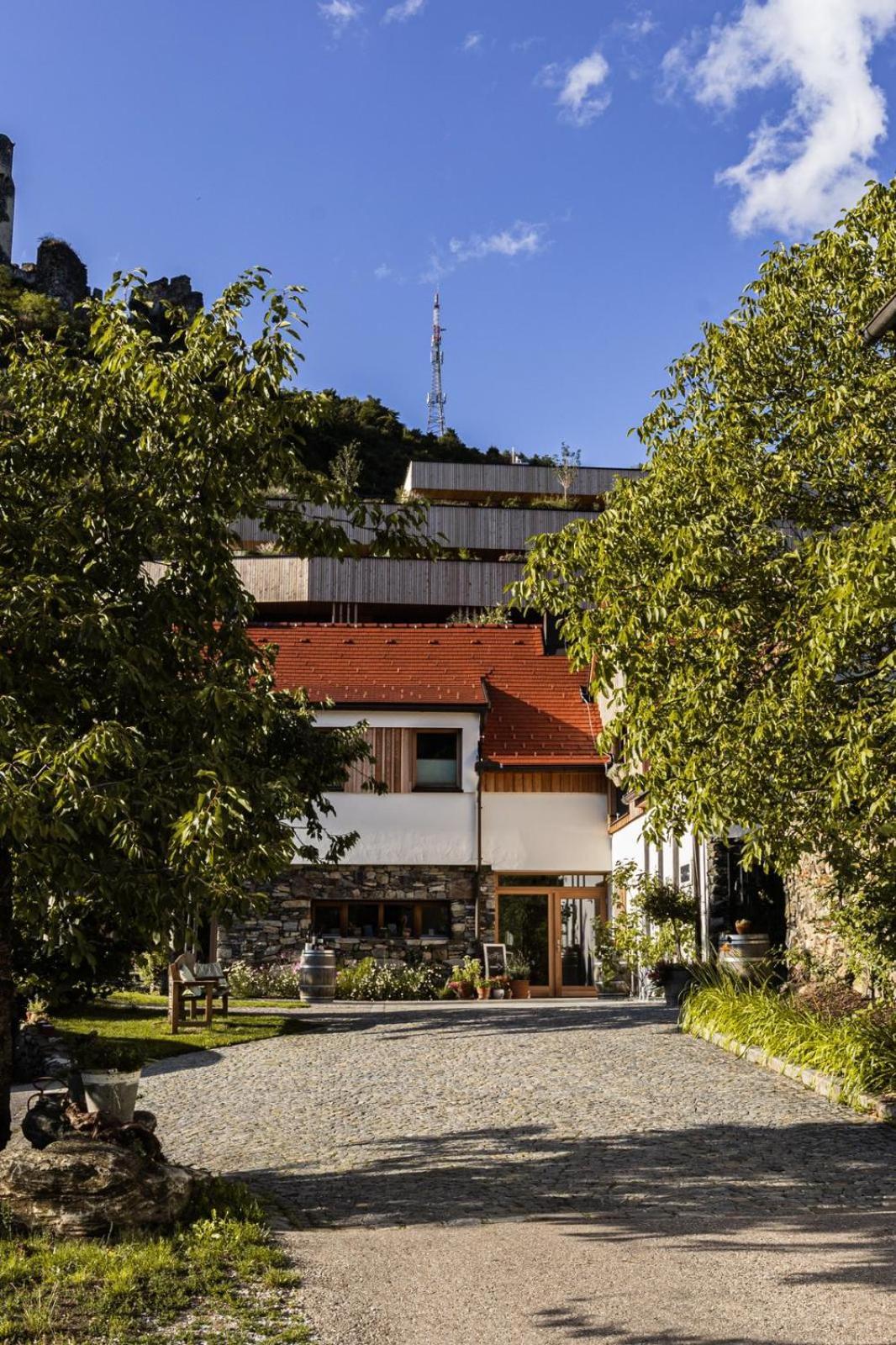 Weinhaus Nigl - Hotel, Restaurant Und Spa Зенфтенберг Экстерьер фото
