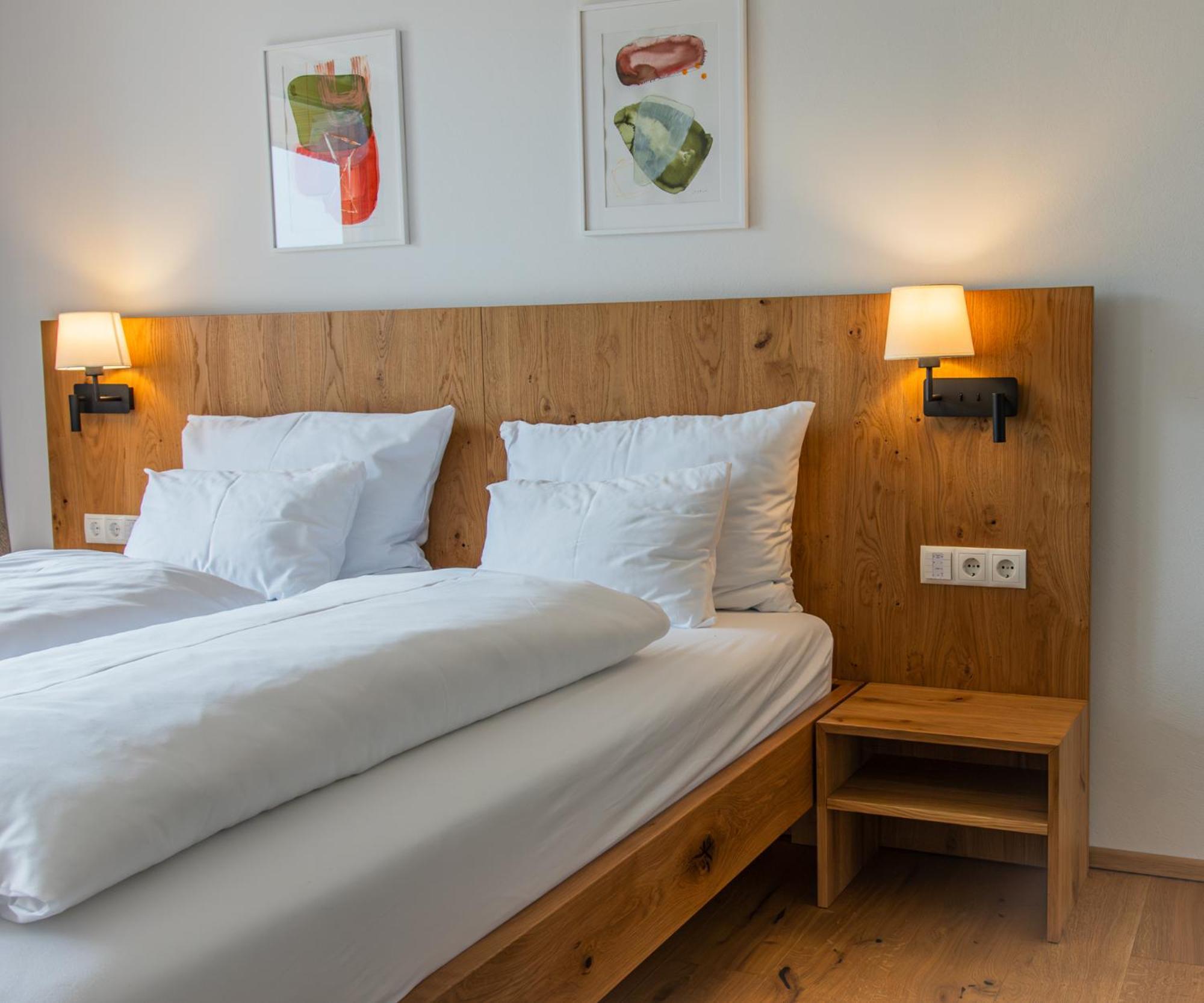 Weinhaus Nigl - Hotel, Restaurant Und Spa Зенфтенберг Экстерьер фото