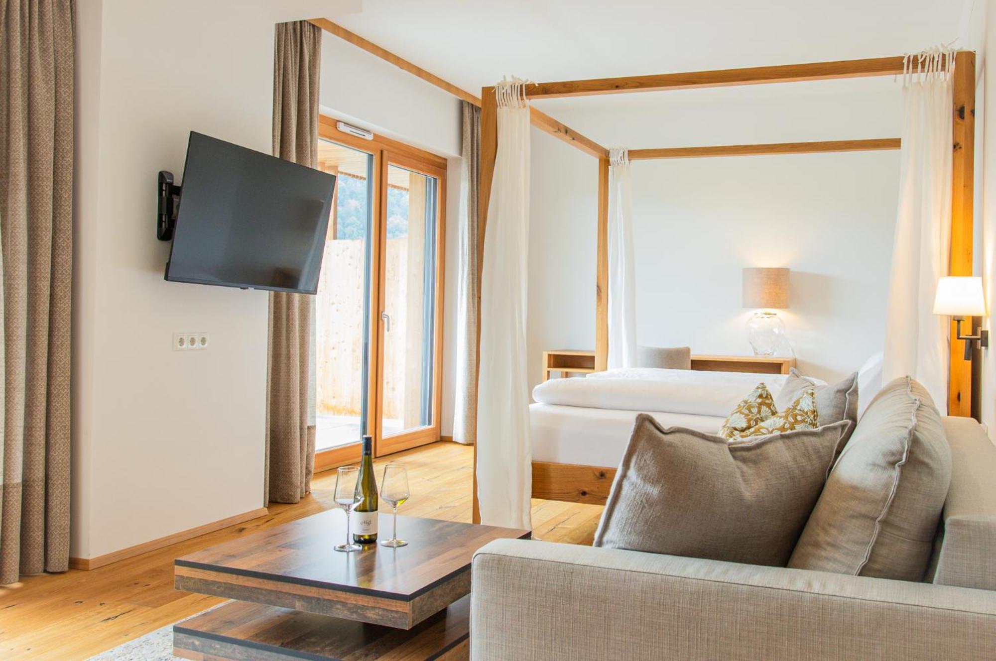 Weinhaus Nigl - Hotel, Restaurant Und Spa Зенфтенберг Экстерьер фото