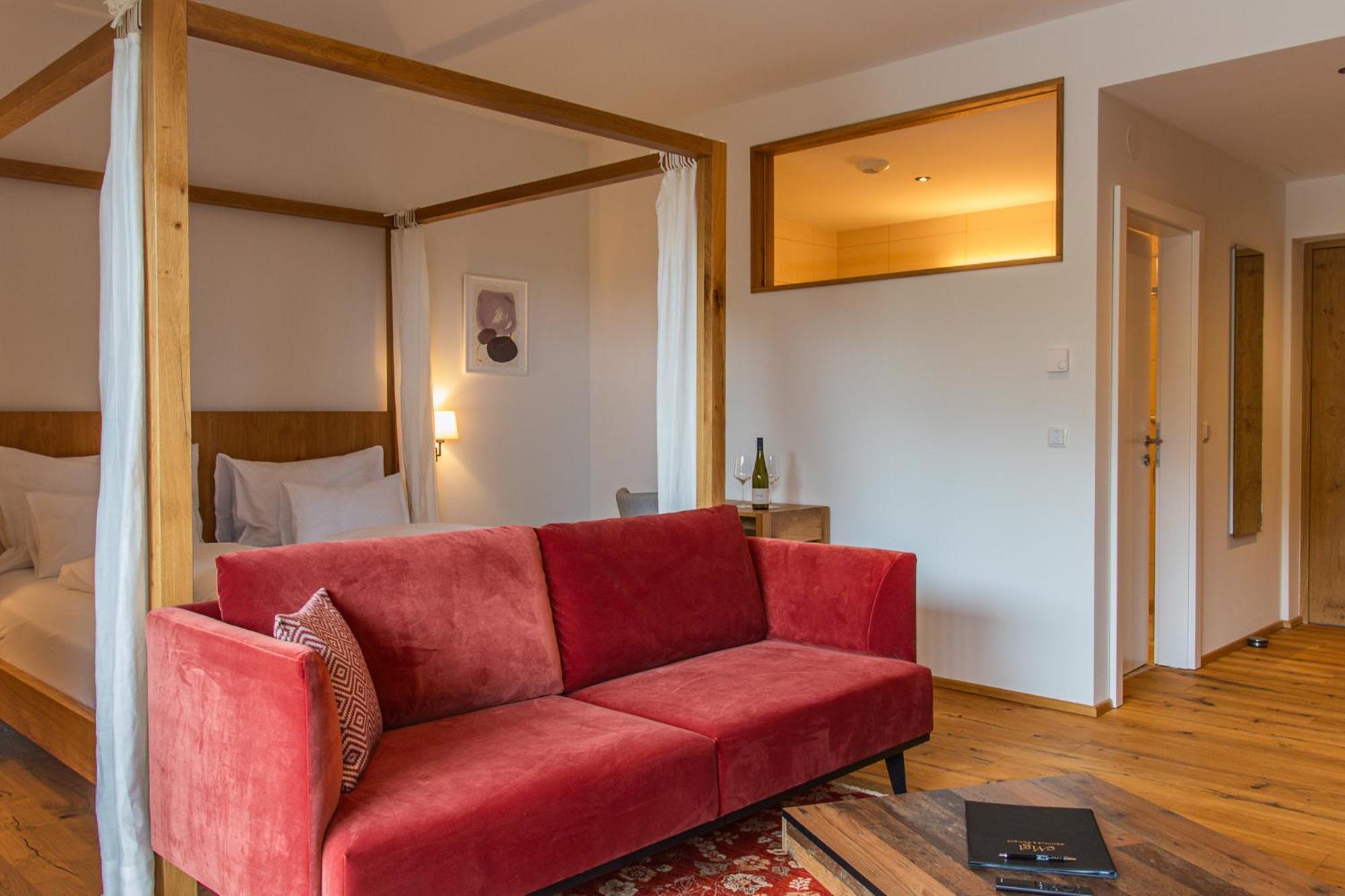 Weinhaus Nigl - Hotel, Restaurant Und Spa Зенфтенберг Экстерьер фото