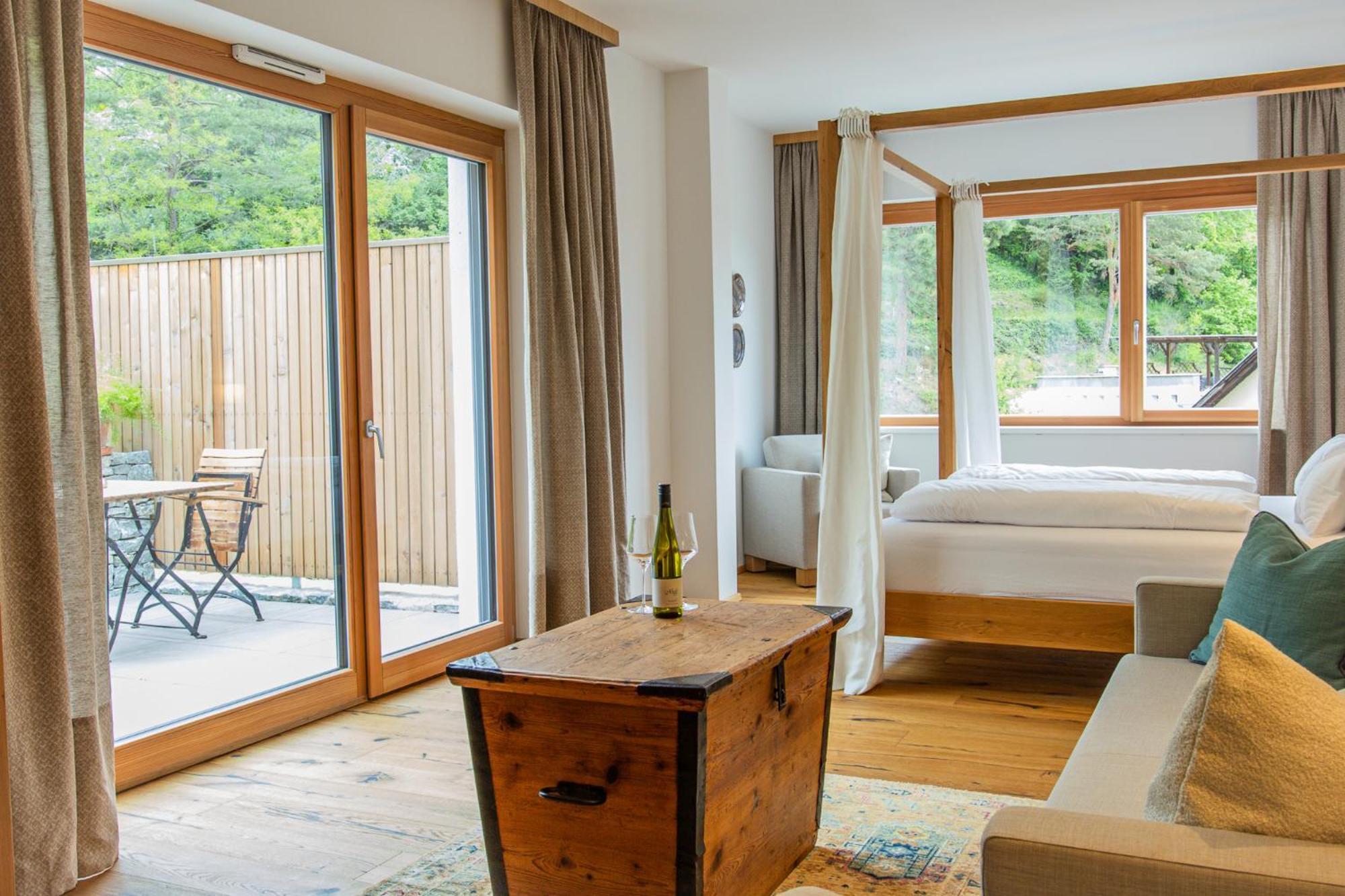 Weinhaus Nigl - Hotel, Restaurant Und Spa Зенфтенберг Экстерьер фото