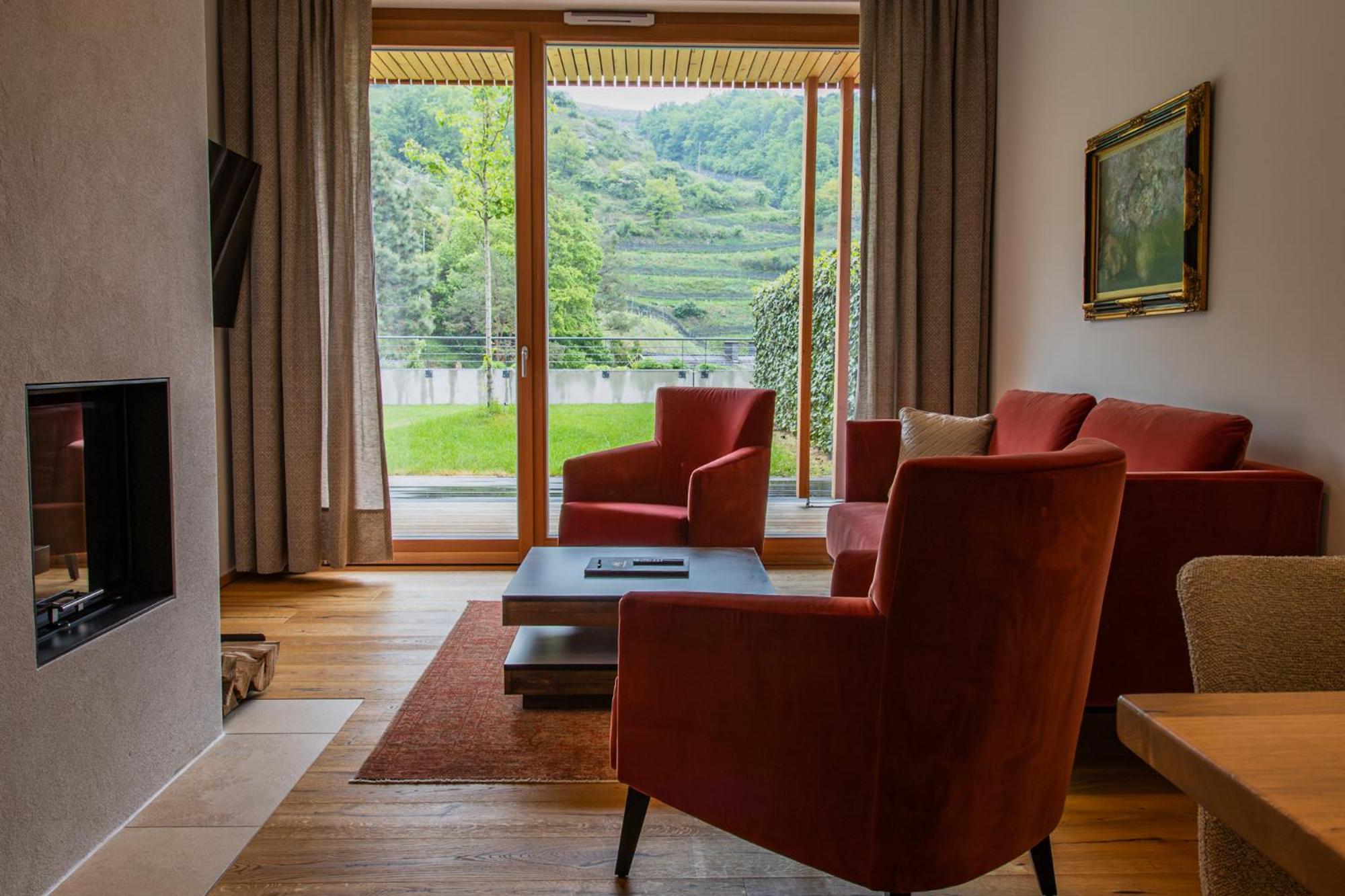 Weinhaus Nigl - Hotel, Restaurant Und Spa Зенфтенберг Экстерьер фото