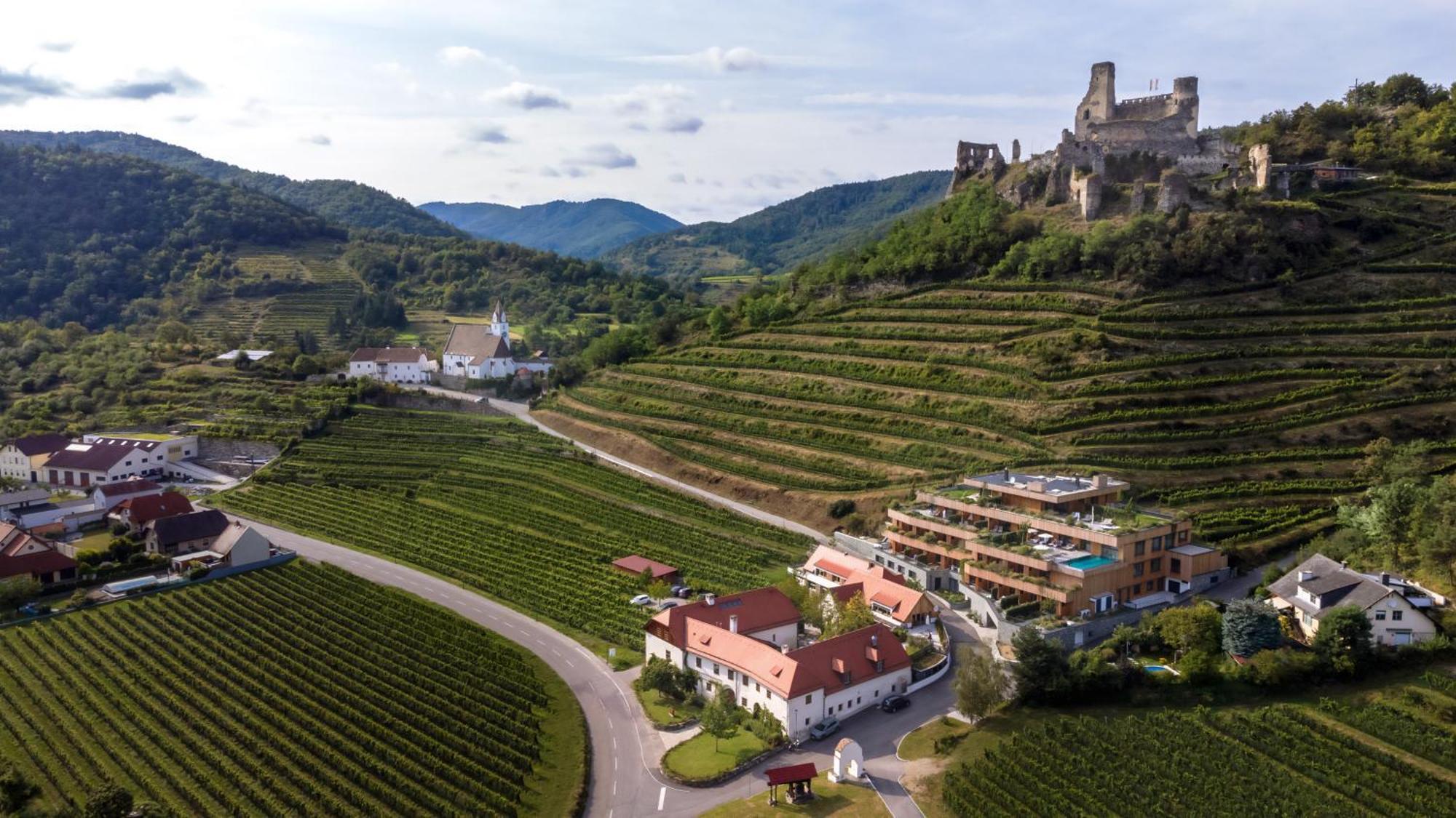 Weinhaus Nigl - Hotel, Restaurant Und Spa Зенфтенберг Экстерьер фото