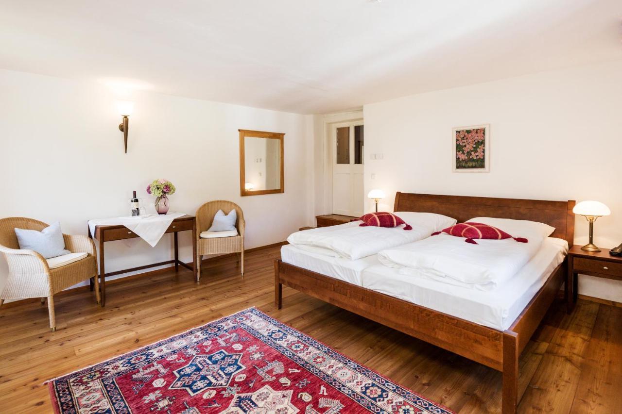 Weinhaus Nigl - Hotel, Restaurant Und Spa Зенфтенберг Экстерьер фото